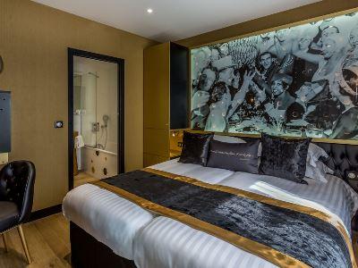 Hotel Les Bulles De Paris