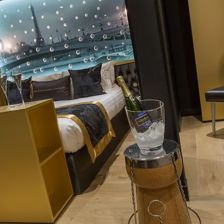 Les Bulles De Hotel
