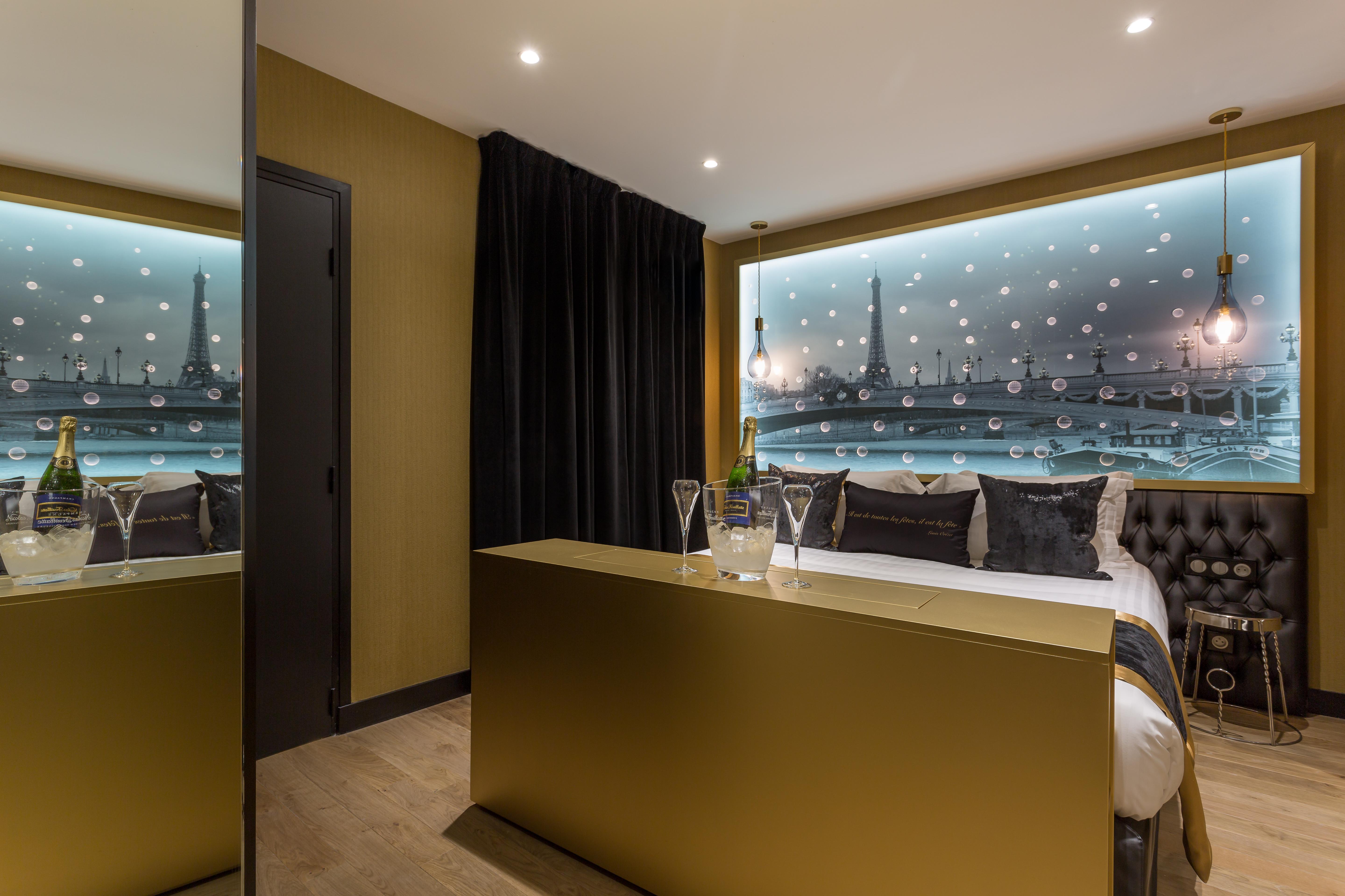Hotel Les Bulles De Parigi
