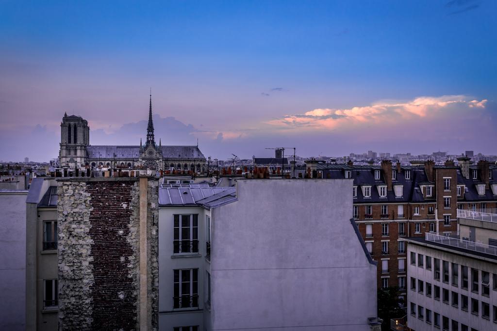 Les Bulles De 4* Parigi