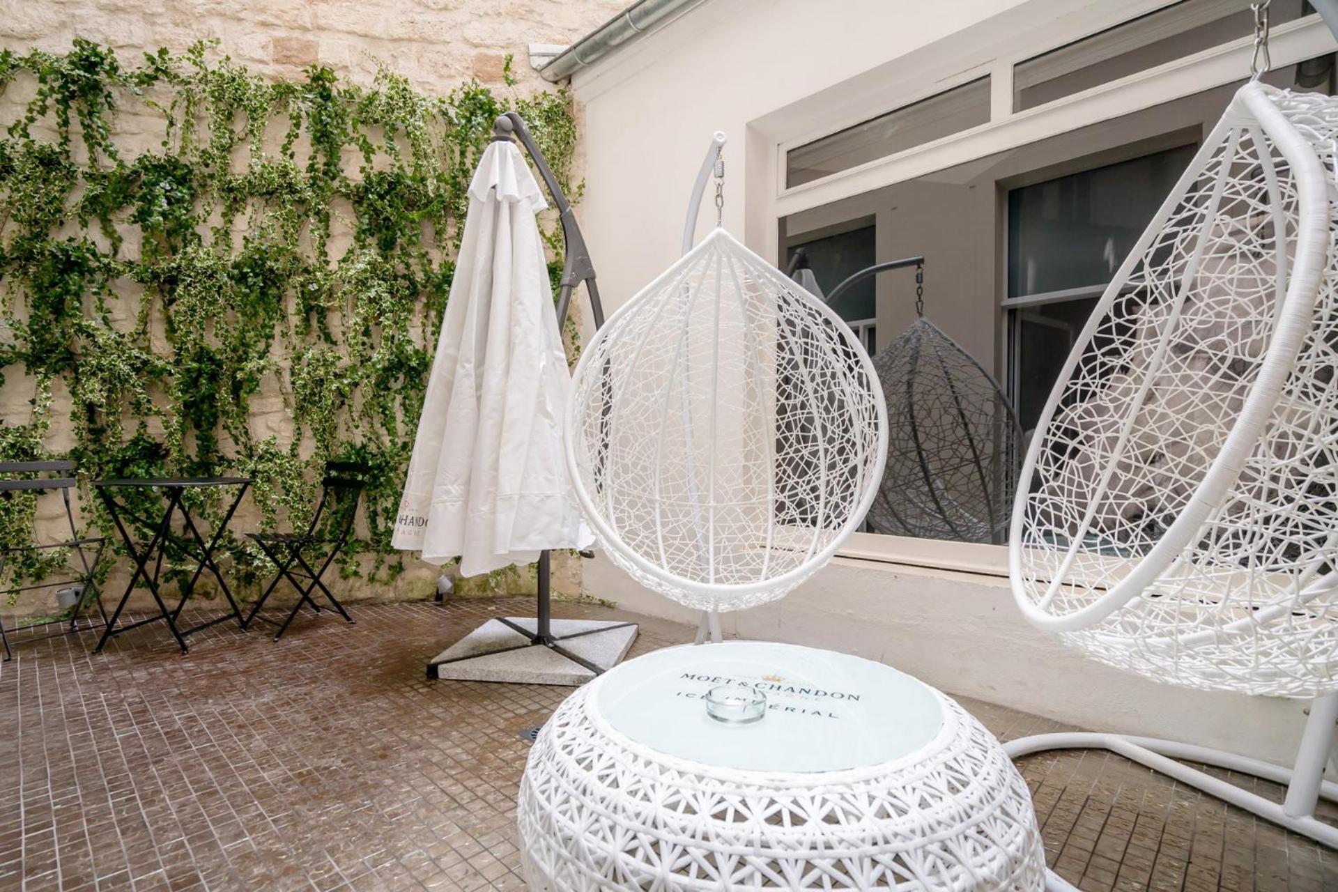 Hotel Les Bulles De Parigi