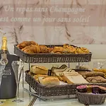 Hotel Les Bulles De Paris