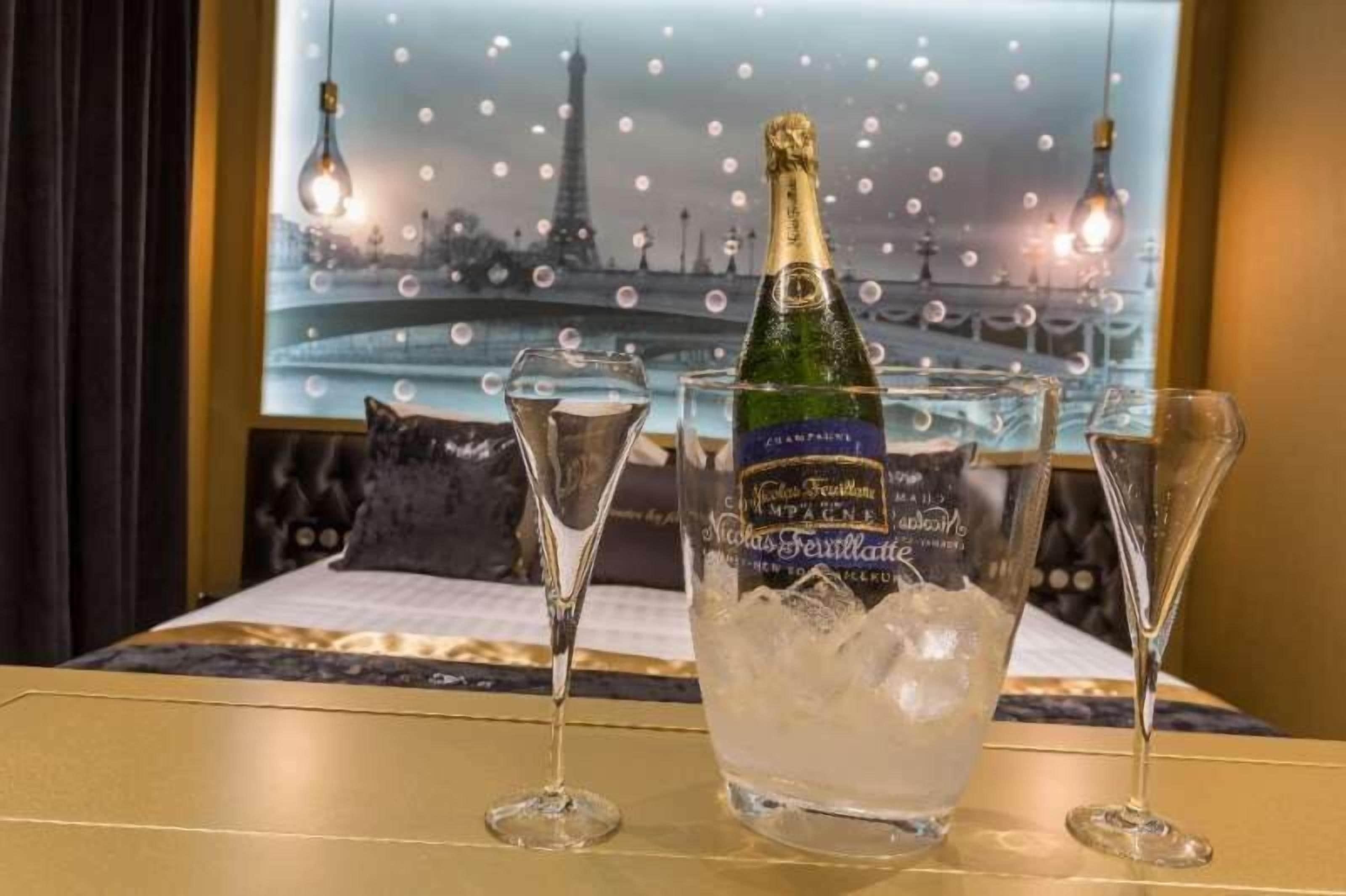 Hotel Les Bulles De Paris